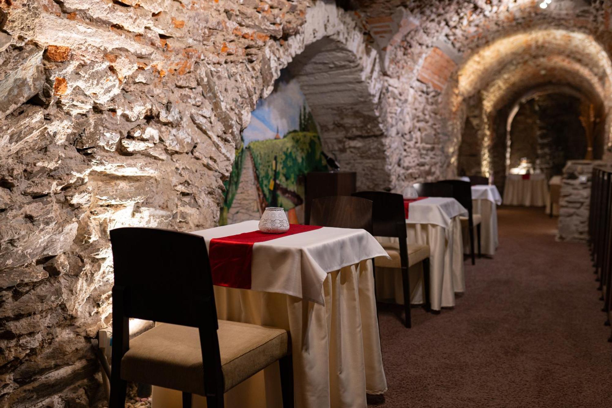 Boutique Hotel Zlaty Dukat كَشّا المظهر الخارجي الصورة