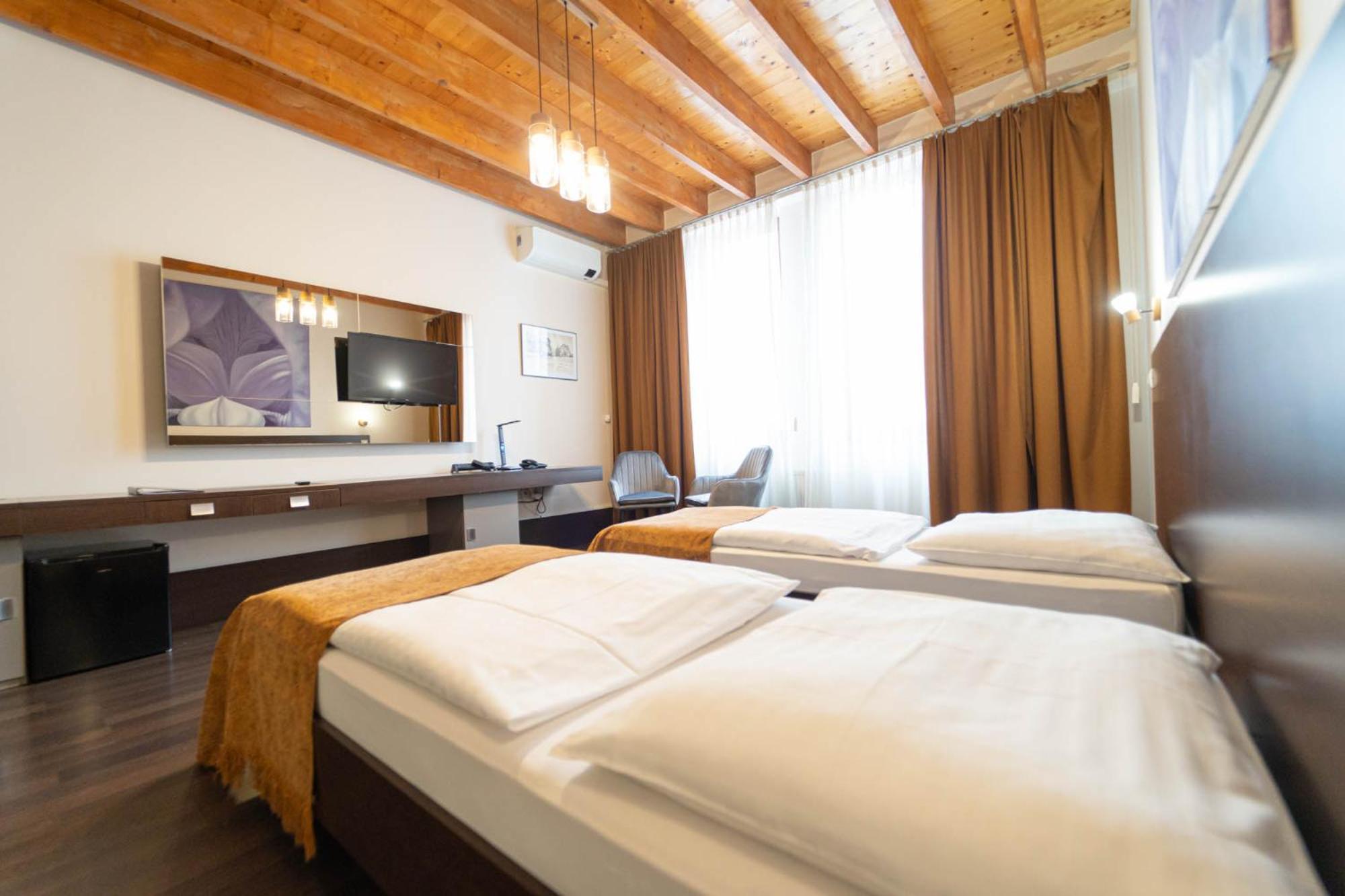 Boutique Hotel Zlaty Dukat كَشّا المظهر الخارجي الصورة