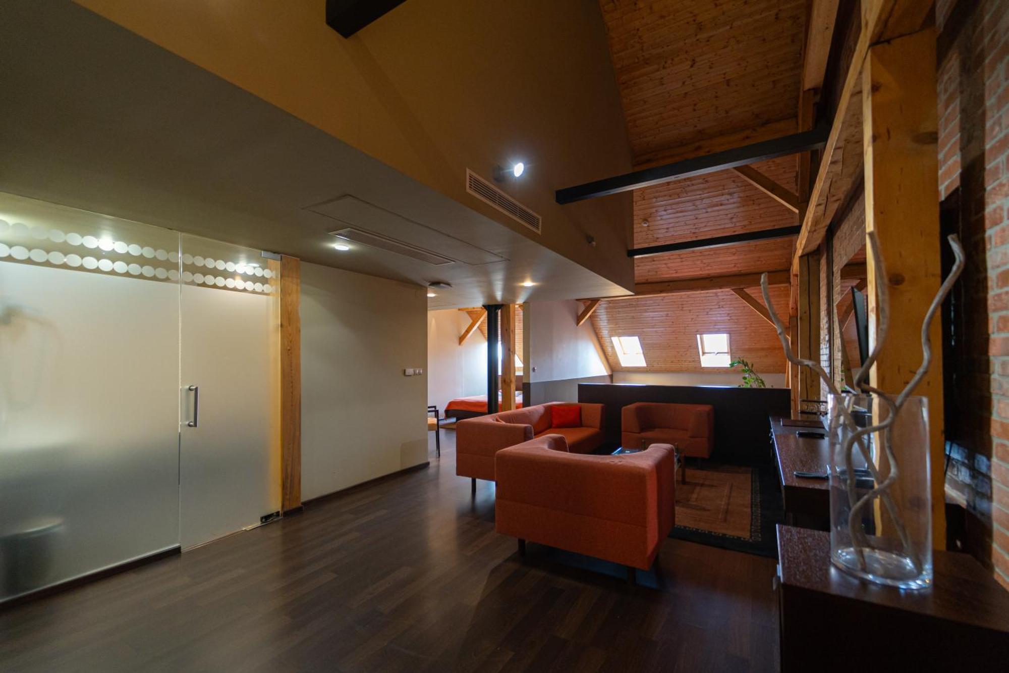 Boutique Hotel Zlaty Dukat كَشّا المظهر الخارجي الصورة
