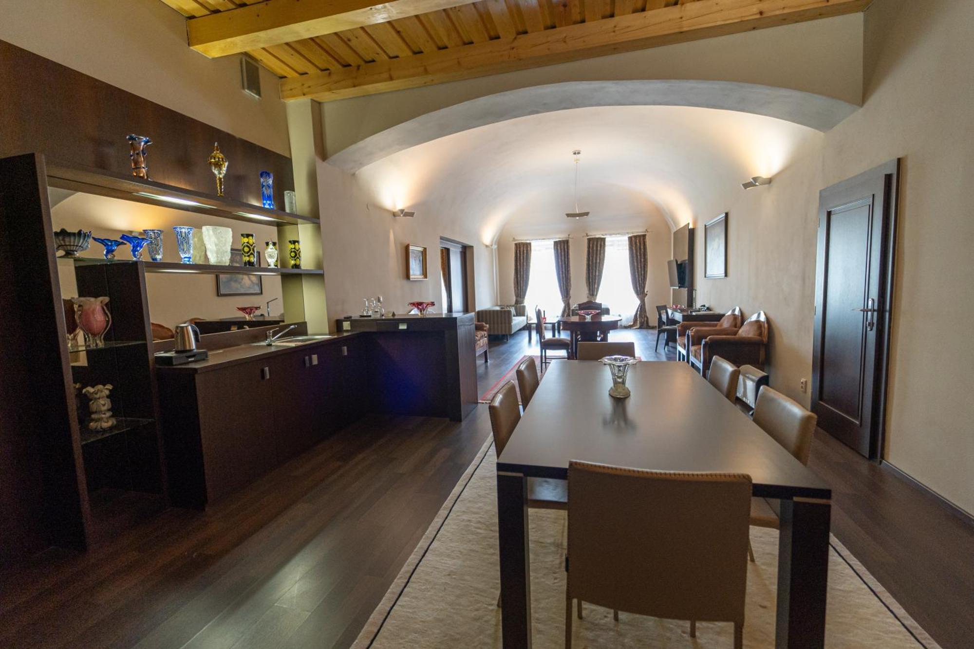 Boutique Hotel Zlaty Dukat كَشّا المظهر الخارجي الصورة