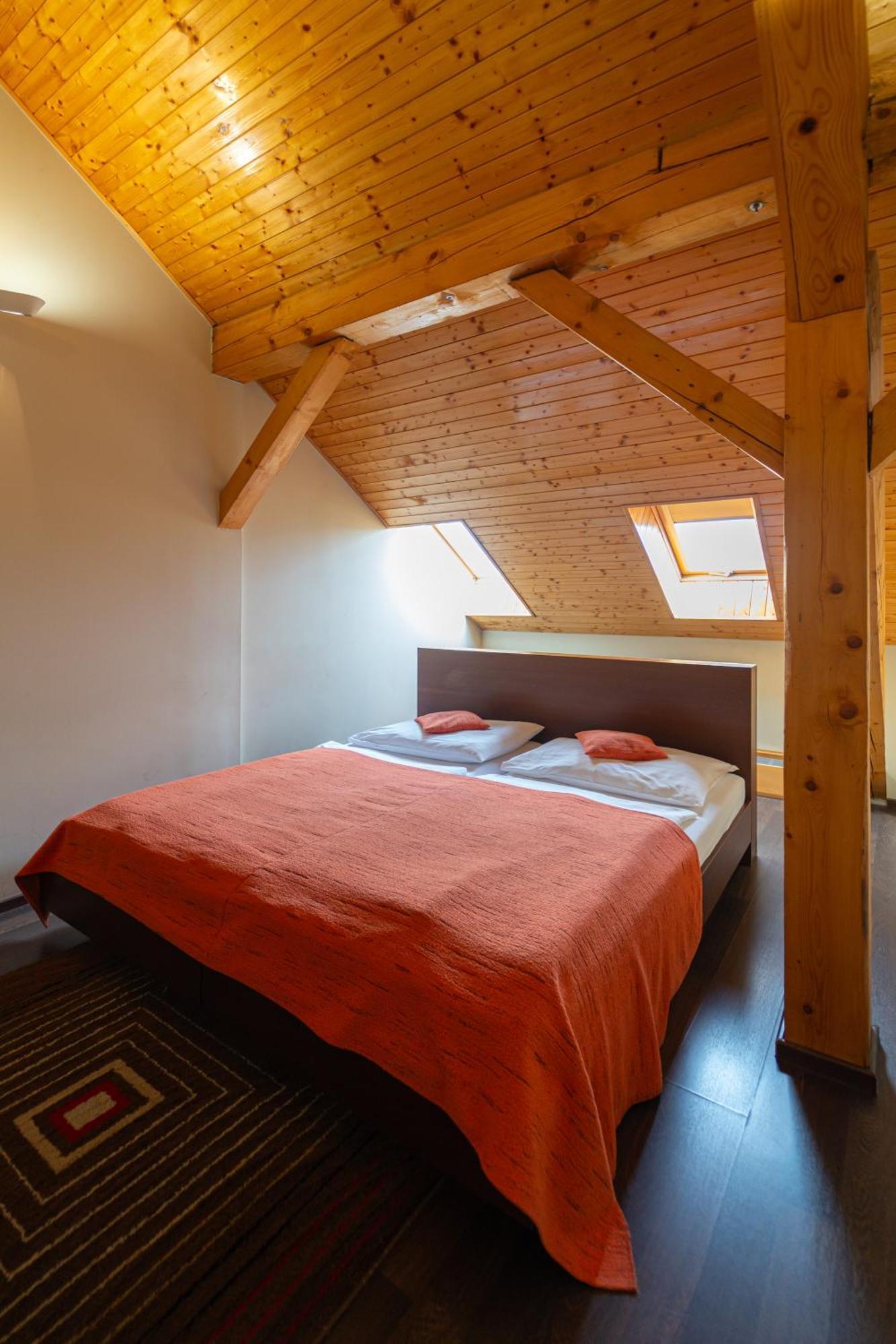 Boutique Hotel Zlaty Dukat كَشّا المظهر الخارجي الصورة