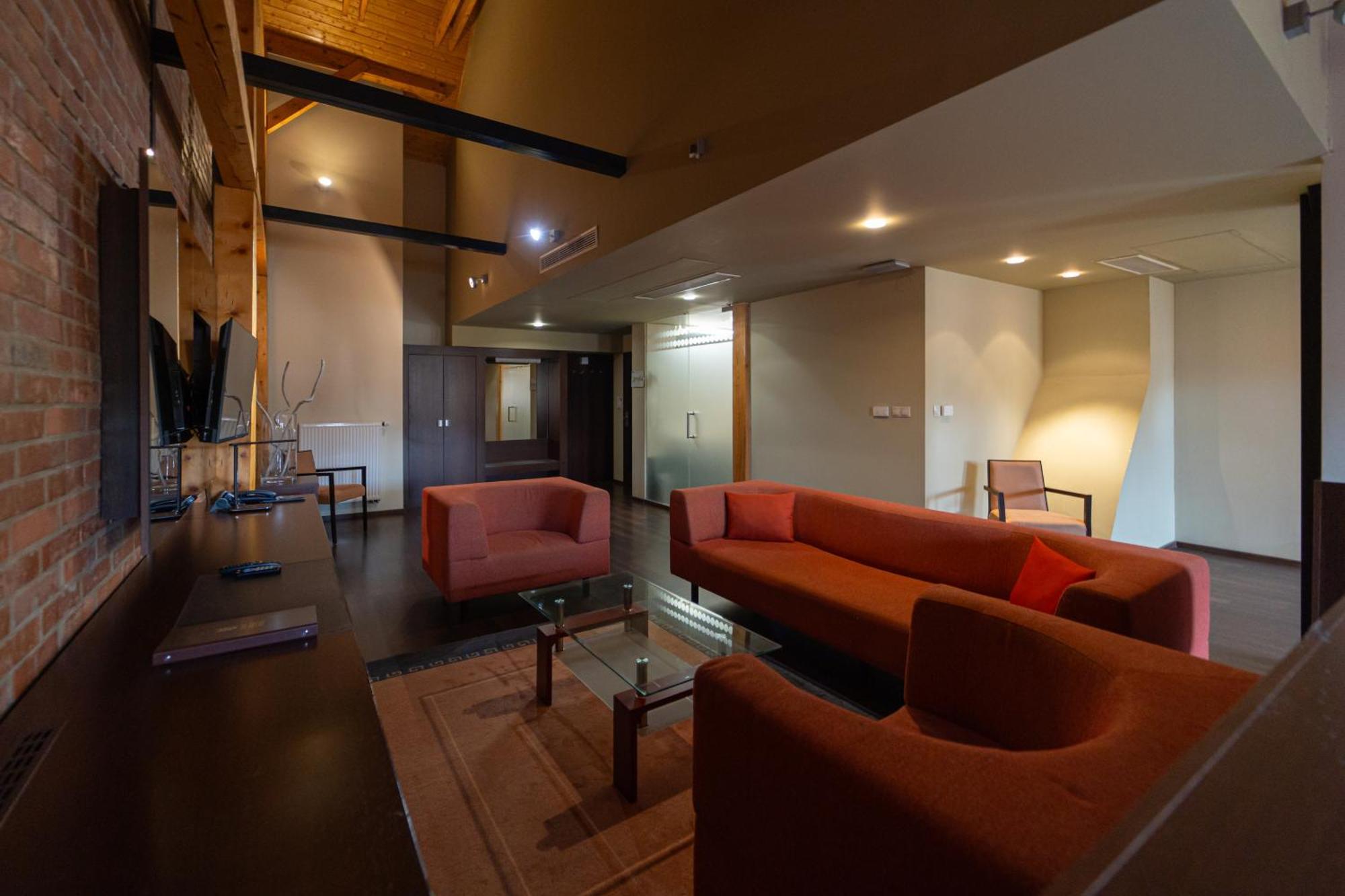 Boutique Hotel Zlaty Dukat كَشّا المظهر الخارجي الصورة