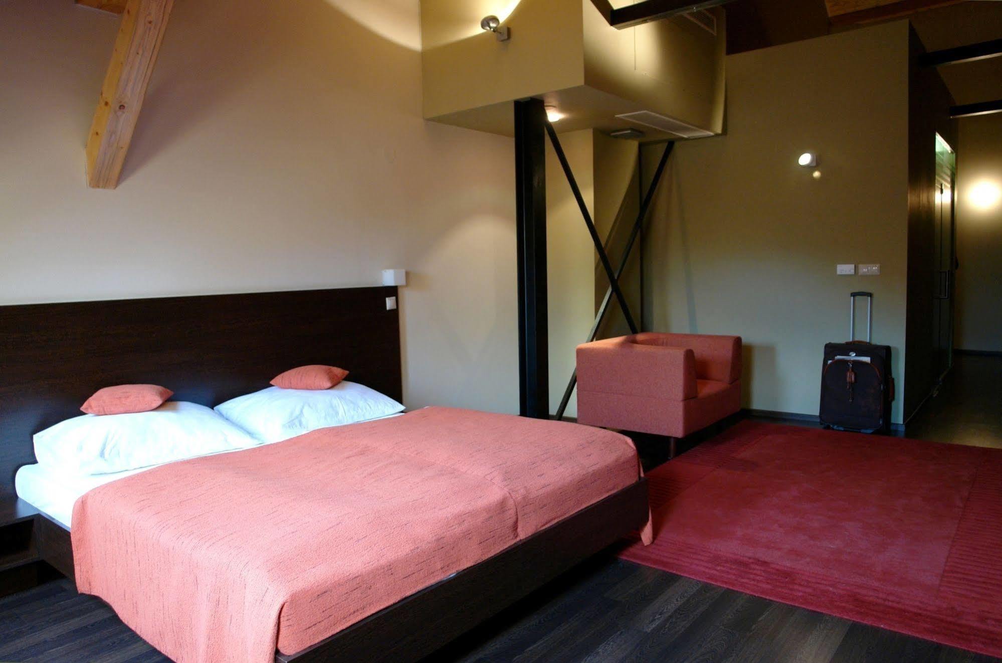 Boutique Hotel Zlaty Dukat كَشّا المظهر الخارجي الصورة